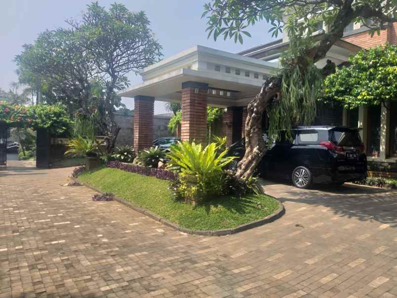 dijual rumah duren tiga