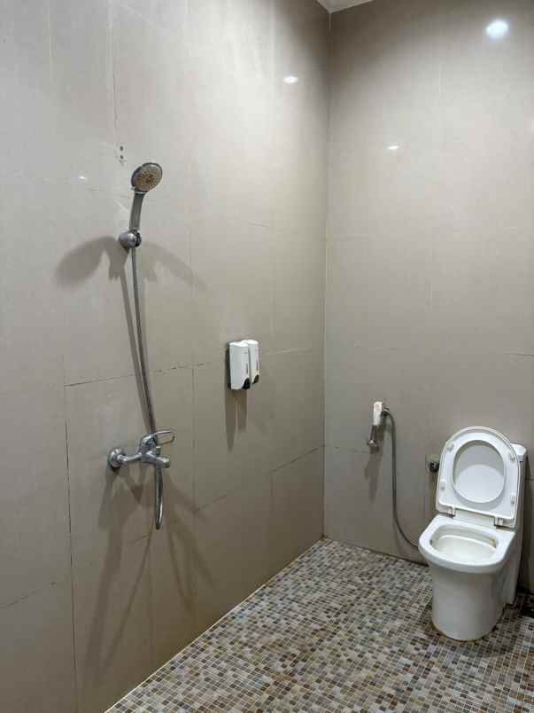 dijual rumah evergreen cibubur