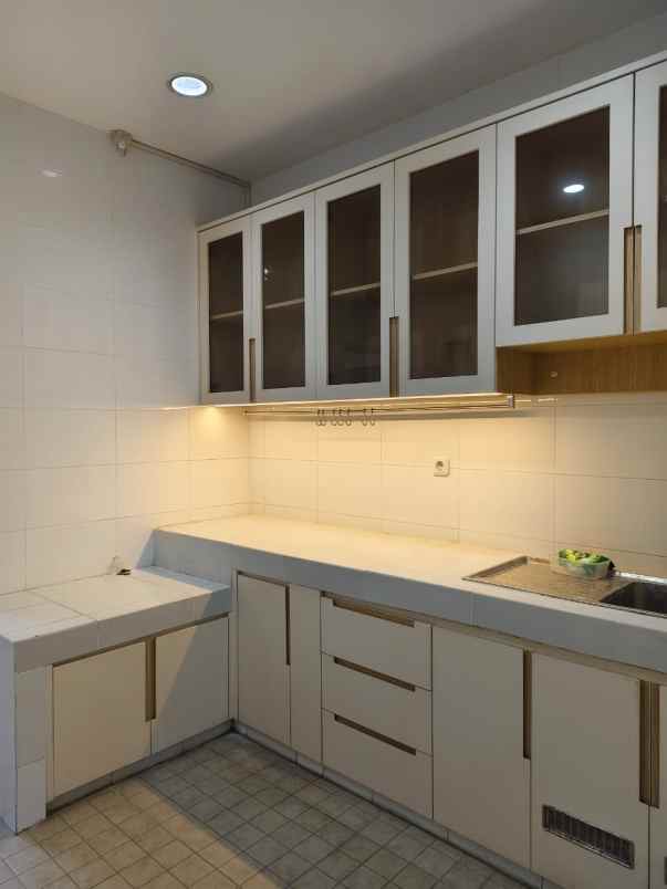 dijual rumah forest mansion