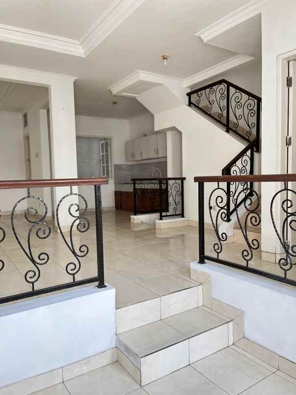 dijual rumah gading grande kelapa gading