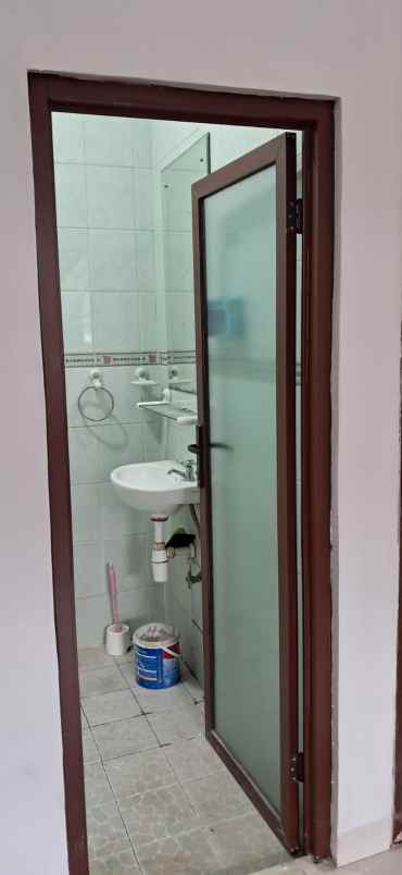 dijual rumah galaxy