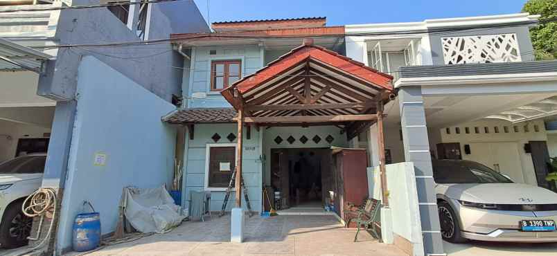 dijual rumah galaxy