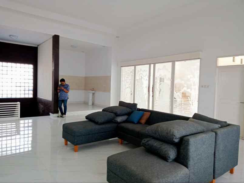 dijual rumah galaxy jupiter margahayu