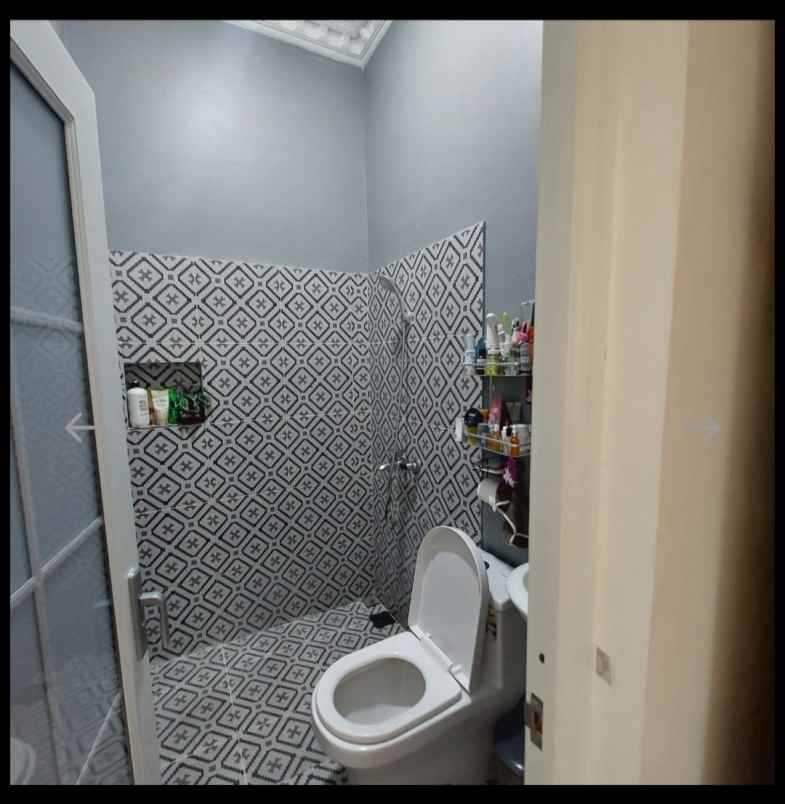 dijual rumah gegerkalong