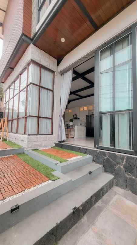 dijual rumah gegerkalong permai