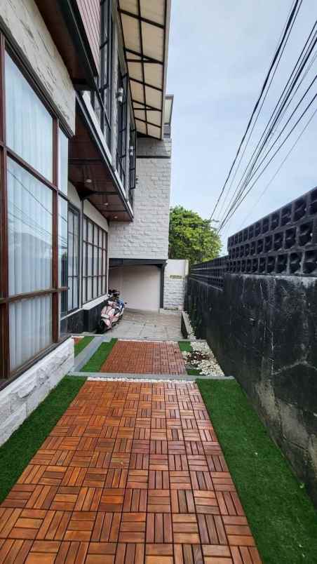 dijual rumah gegerkalong permai