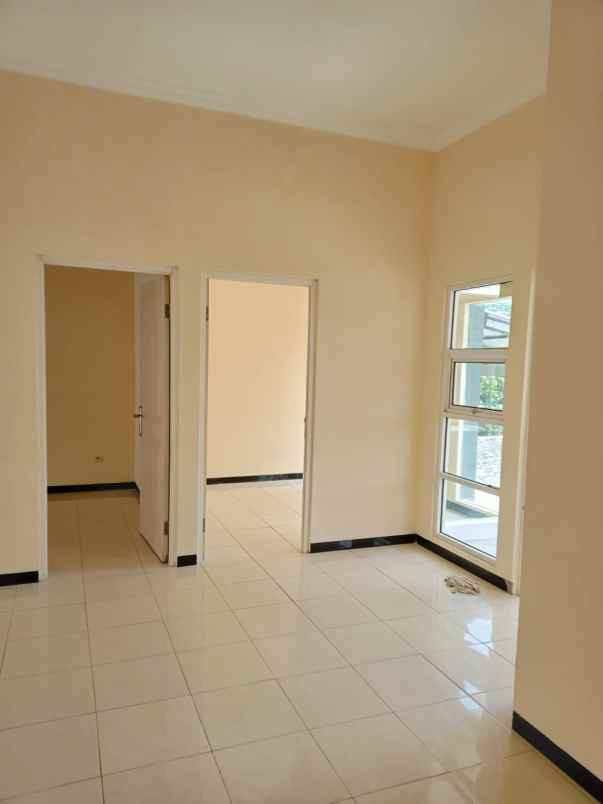 dijual rumah grafika banyumanik semarang