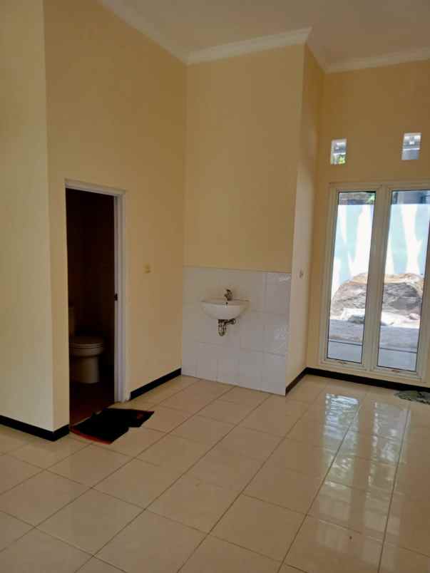 dijual rumah grafika banyumanik semarang