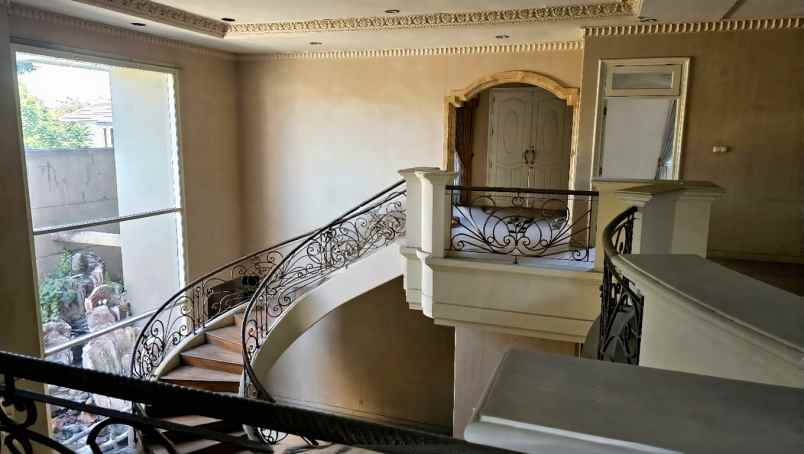 dijual rumah graha famili blok o