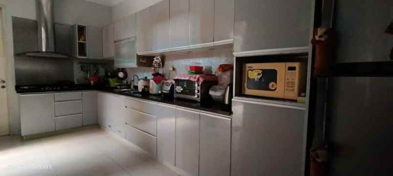 dijual rumah grand wisata bekasi