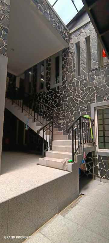 dijual rumah grand wisata bekasi