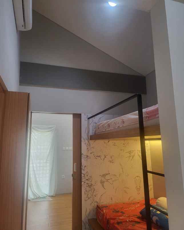 dijual rumah grand wisata cluster o2