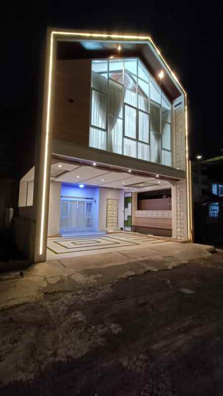 dijual rumah green galaxy residence