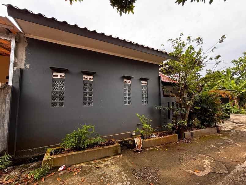 dijual rumah griya ciwangi