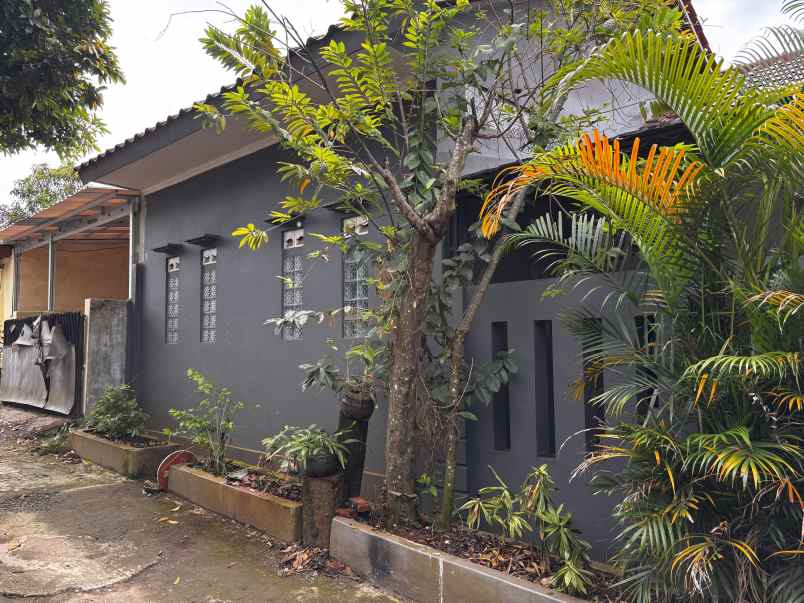 dijual rumah griya ciwangi