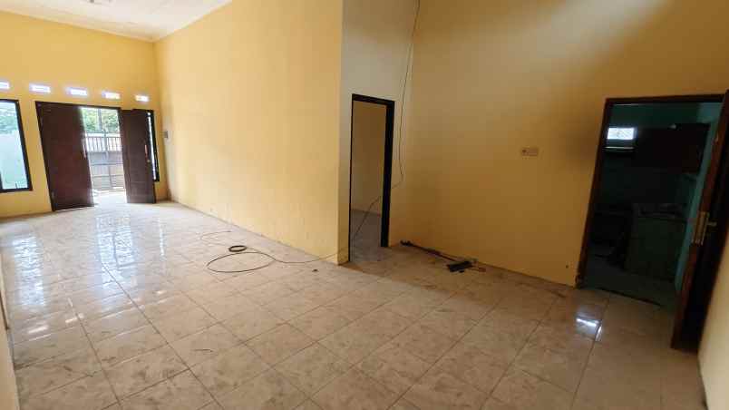 dijual rumah griya kebraon