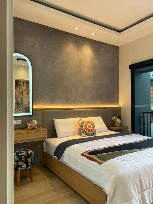 dijual rumah gunung anyar