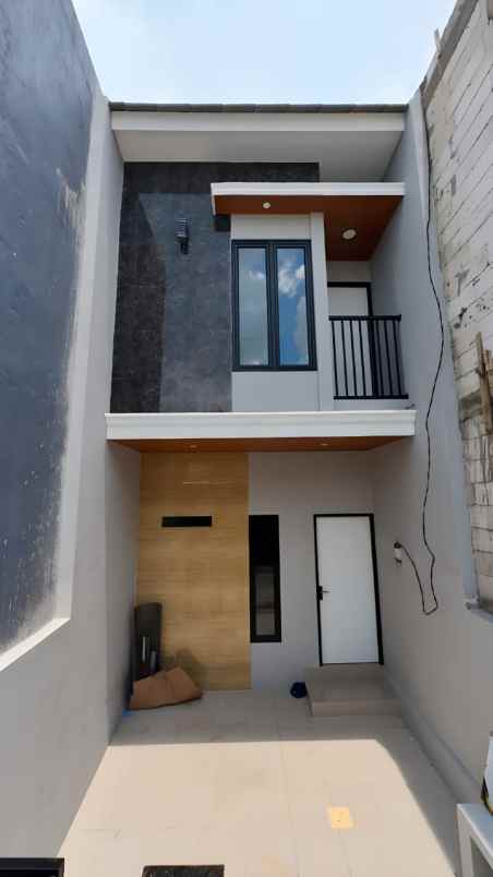 dijual rumah gunung anyar emas