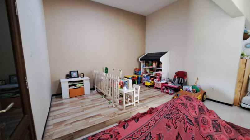 dijual rumah gunung anyar emas selatan