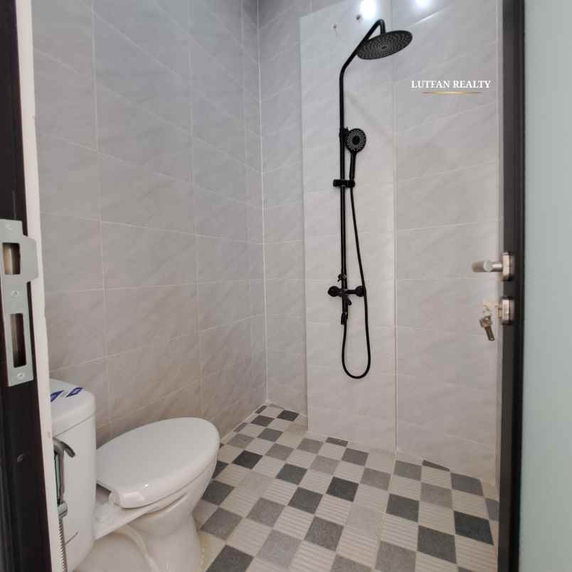 dijual rumah jagakarsa