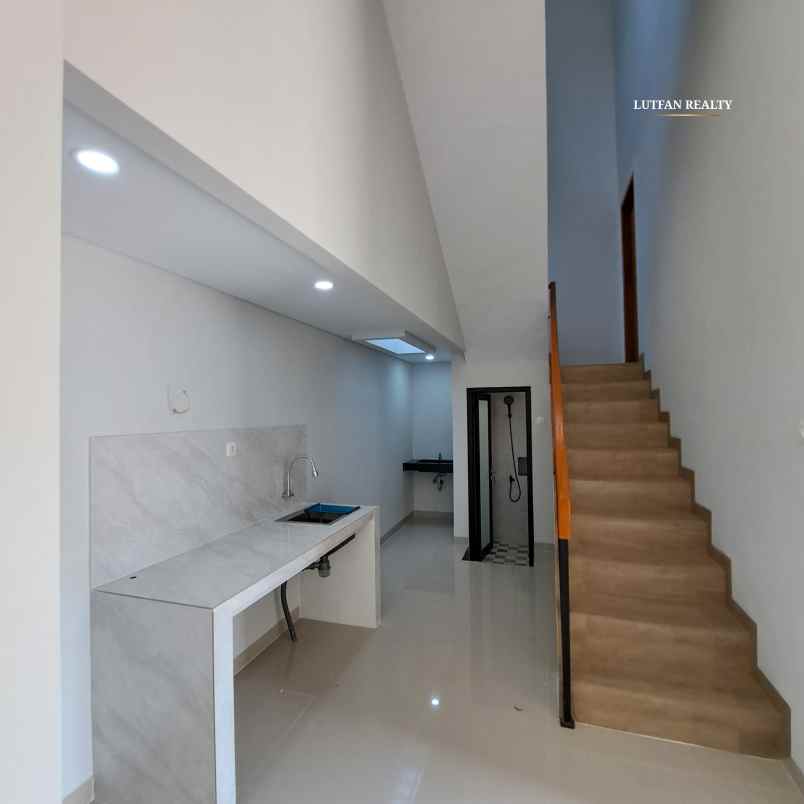 dijual rumah jagakarsa