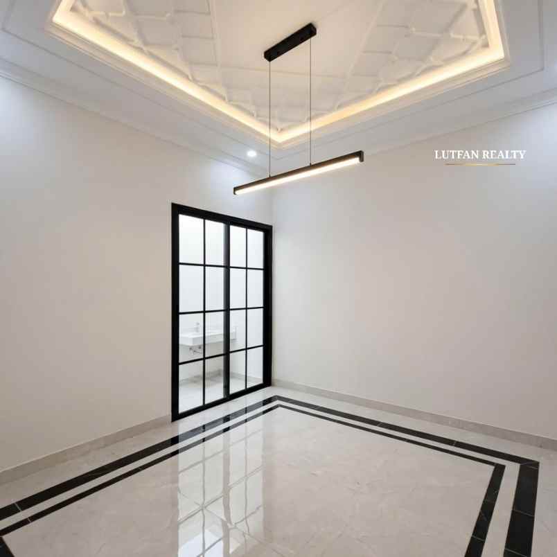 dijual rumah jagakarsa
