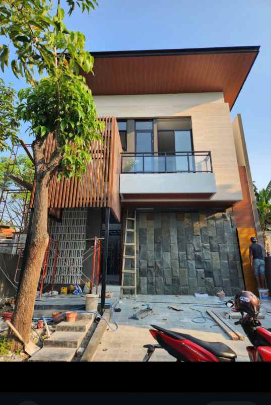 dijual rumah jalan alam hijau