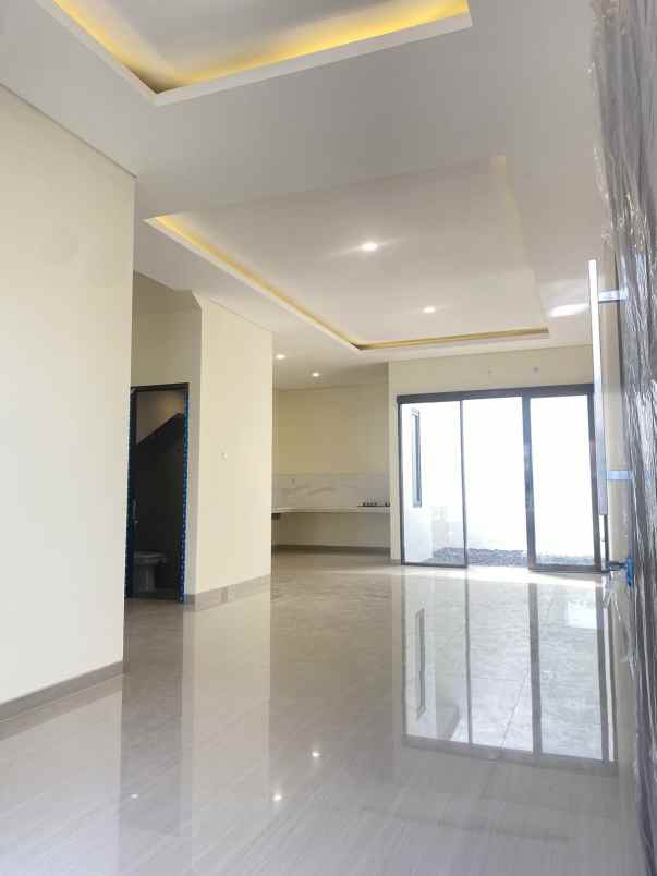 dijual rumah jalan baruk tengah