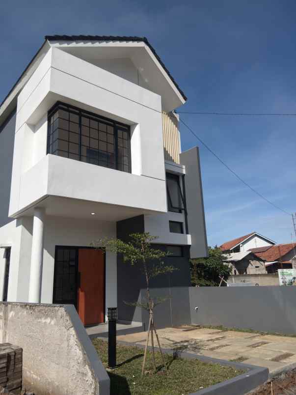 dijual rumah jalan citaman nageg kab