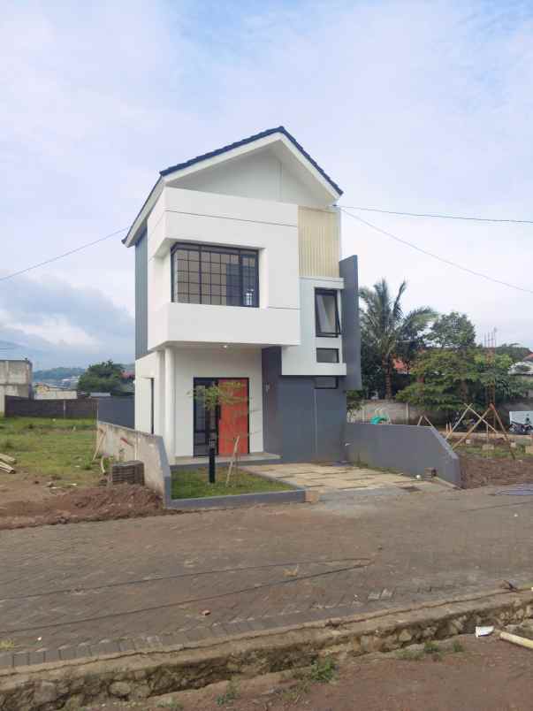 dijual rumah jalan citaman nageg kab