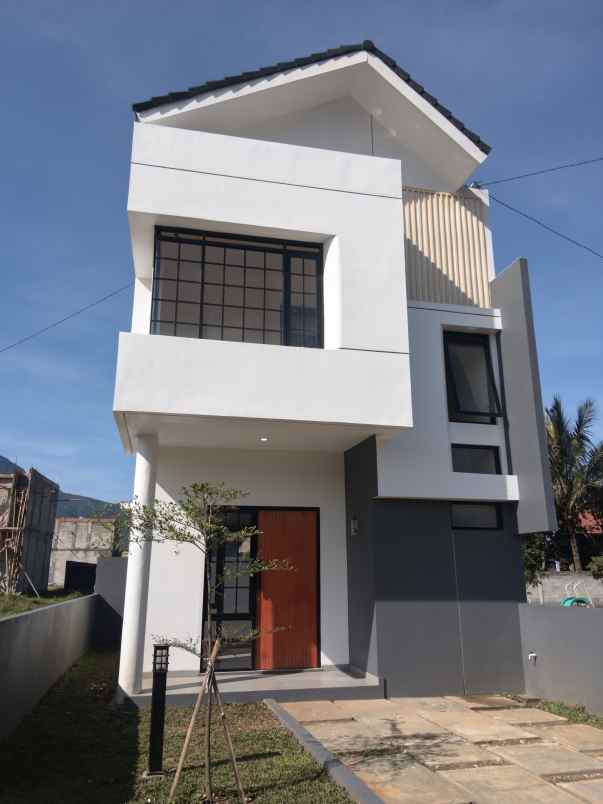dijual rumah jalan citaman nageg kab