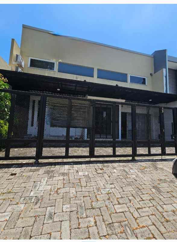 dijual rumah jalan citraland utama