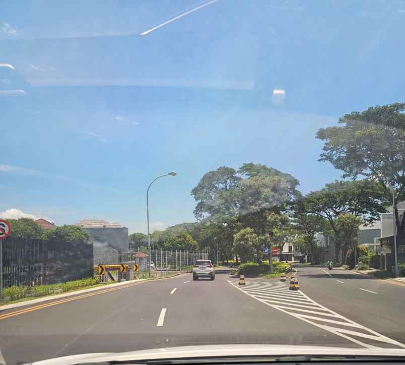 dijual rumah jalan citraland utama