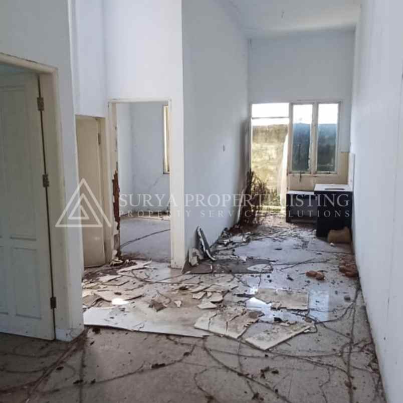 dijual rumah jalan flamboyan raya