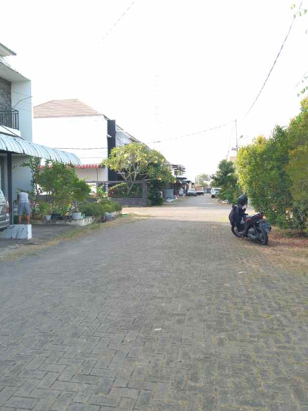dijual rumah jalan karya baru puri