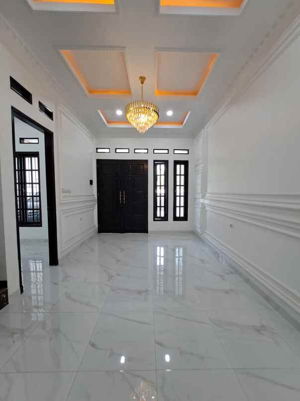 dijual rumah jalan pangkalan jati 1