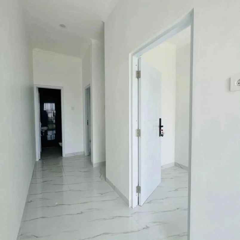 dijual rumah jalan pondok terong