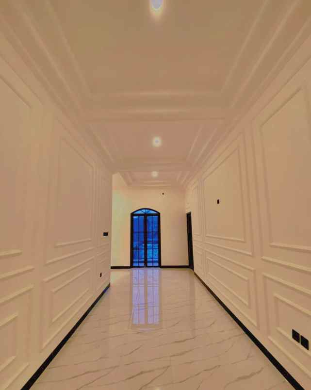 dijual rumah jalan raya jagakarsa