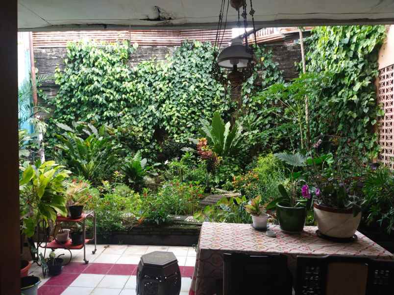 dijual rumah jalan siaga raya no 8118