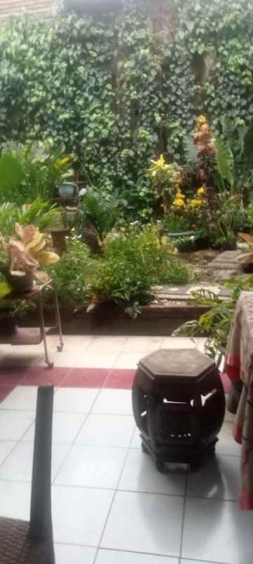 dijual rumah jalan siaga raya no 8118