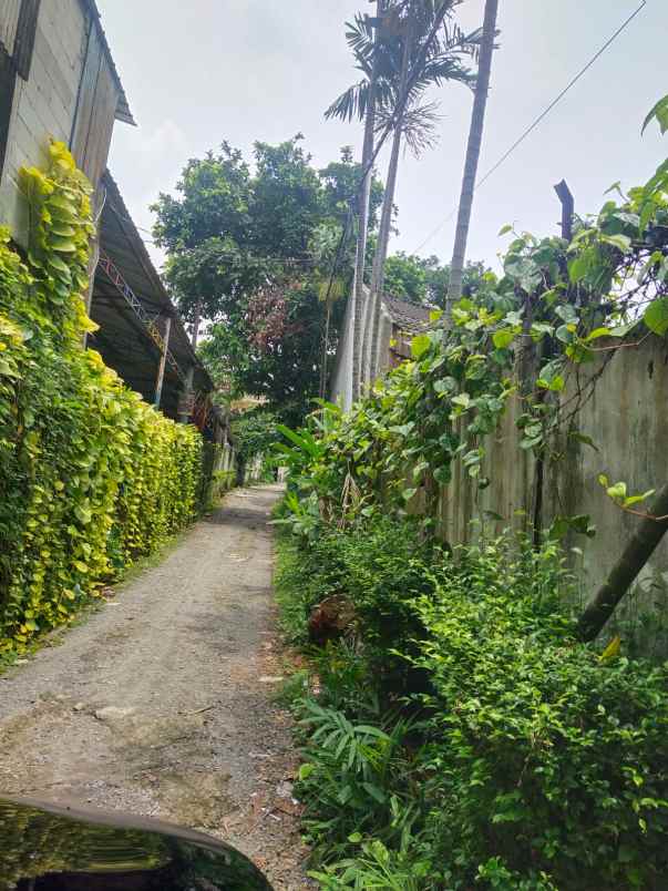 dijual rumah jalan siaga raya no 8118