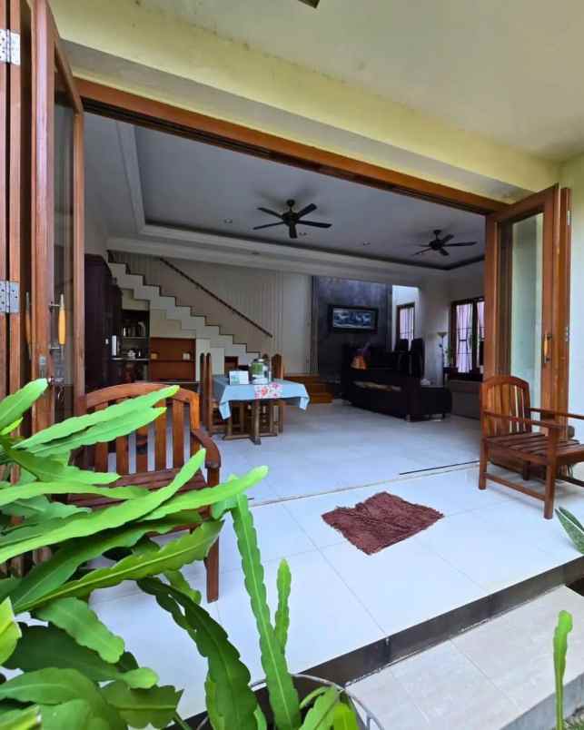 dijual rumah jalan tanah kusir