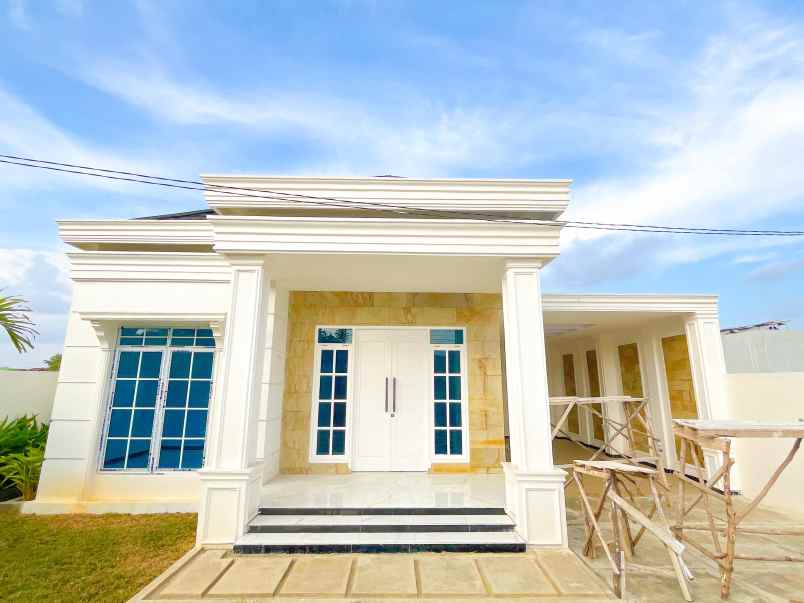 dijual rumah jalan timur indah 1a