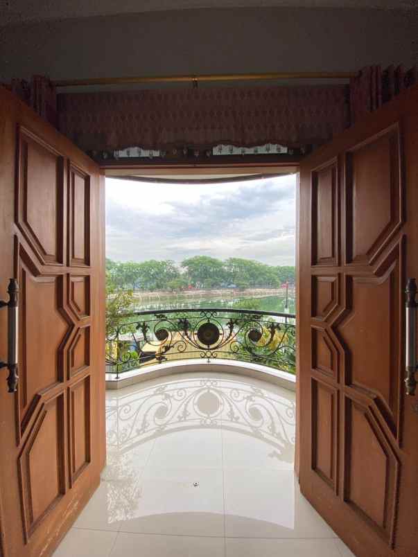 dijual rumah jatinegara