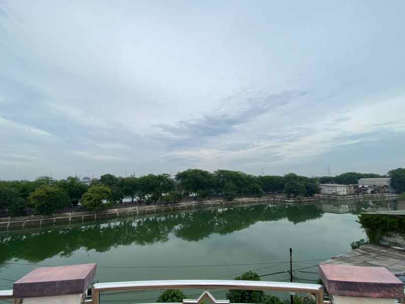 dijual rumah jatinegara