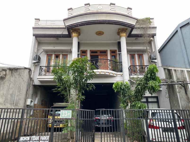 dijual rumah jatinegara