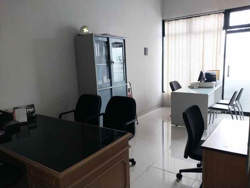 dijual rumah jatinegara