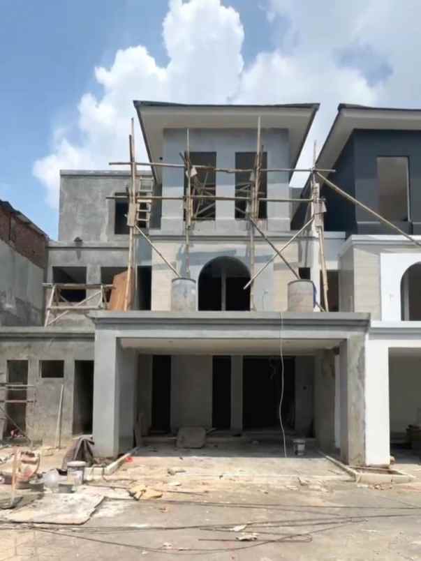 dijual rumah jatingaleh