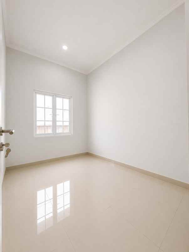 dijual rumah jatiranggon