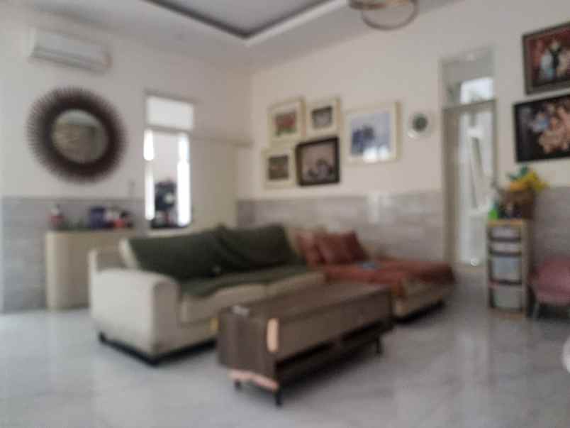 dijual rumah jemursari